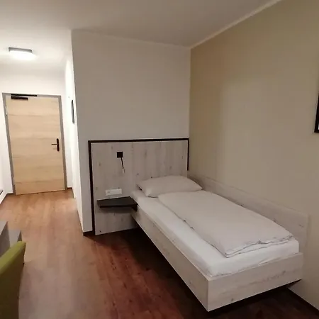 Wild & Bolz Emotel Hotell Trieben