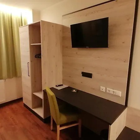 Wild & Bolz Emotel Trieben