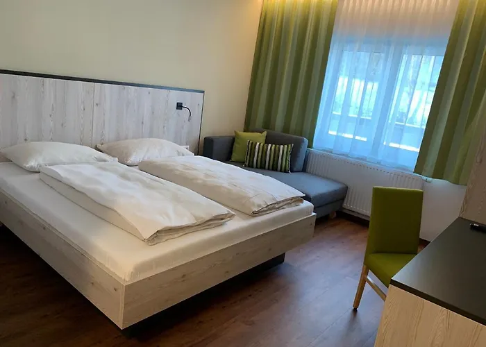 فندق Wild & Bolz Emotel