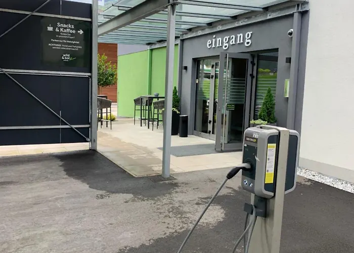 Wild & Bolz Emotel تريبن